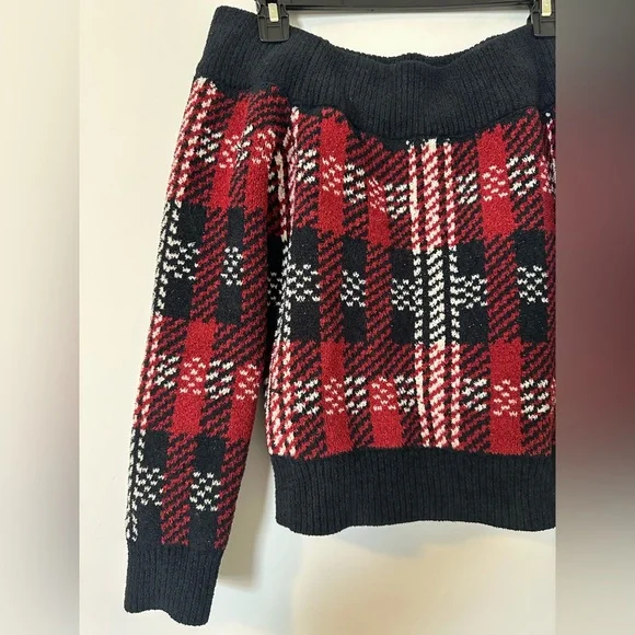 Forever 21 size medium off the shoulder sweater - Picture 2 of 4